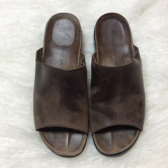 Eddie Bauer Shoes - EDDIE BAUER DISTRESSED LEATHER SLIDE IN SANDALS